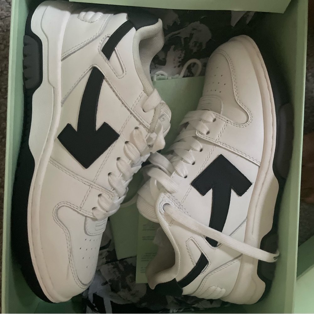 Off white shoes I don’t want work once size 36